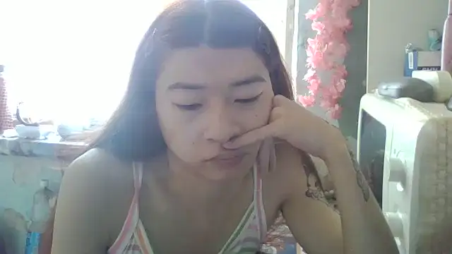 CarlyJoy online show from June 30, 10:15 am
