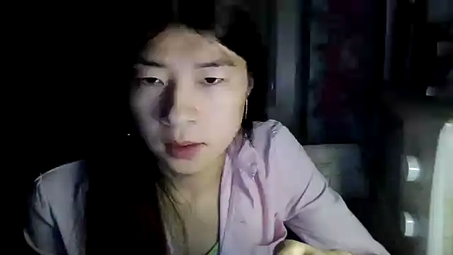 CarlyJoy online show from April 10, 5:09 pm