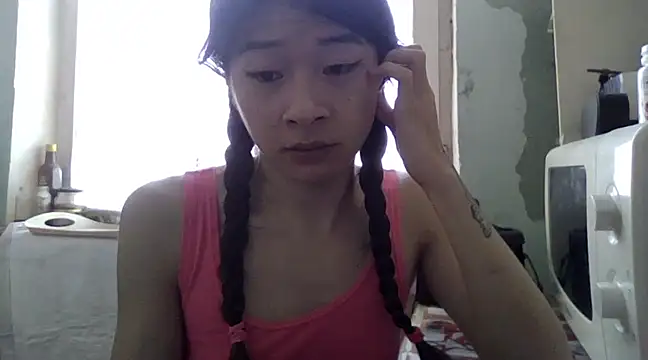 Snapshot of CarlyJoy chatting on March 11, 10:51 am CarlyJoy online show from March 11, 10:51 am
