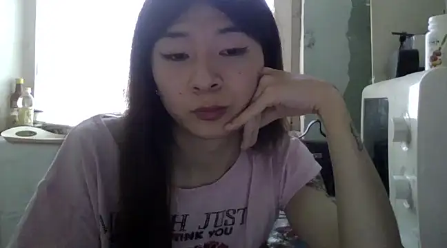 Snapshot of CarlyJoy chatting on March 13, 12:24 pm CarlyJoy online show from March 13, 12:24 pm