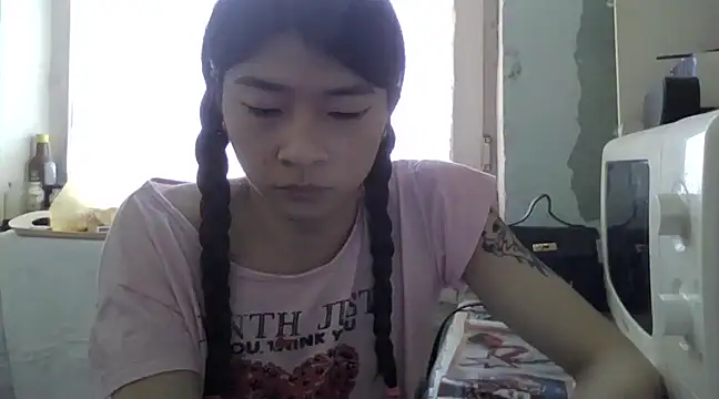 Snapshot of CarlyJoy chatting on March 18, 9:56 am CarlyJoy online show from March 18, 9:56 am