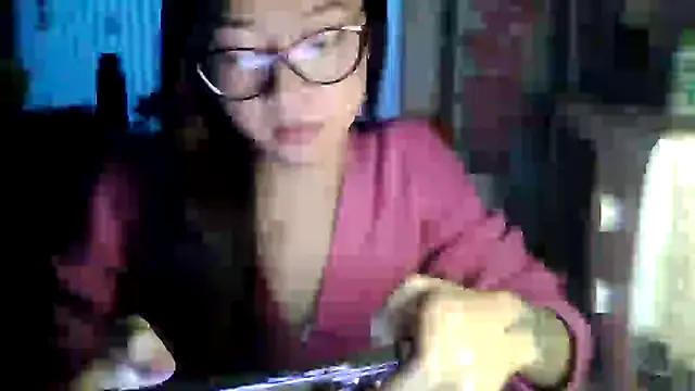 CarlyJoy online show from March 11, 1:38 pm