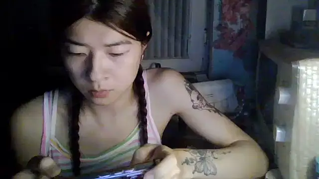 CarlyJoy online show from June 13, 4:38 pm