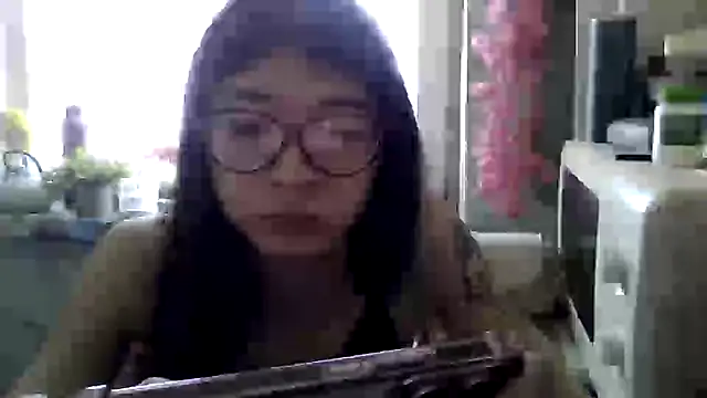 CarlyJoy online show from March 26, 10:46 am