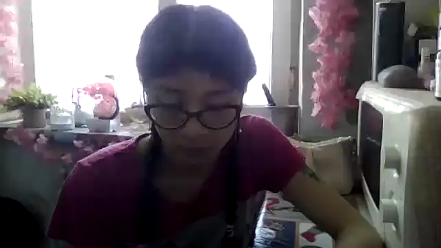 Snapshot of CarlyJoy chatting on October 16, 8:33 am CarlyJoy online show from October 16, 8:33 am