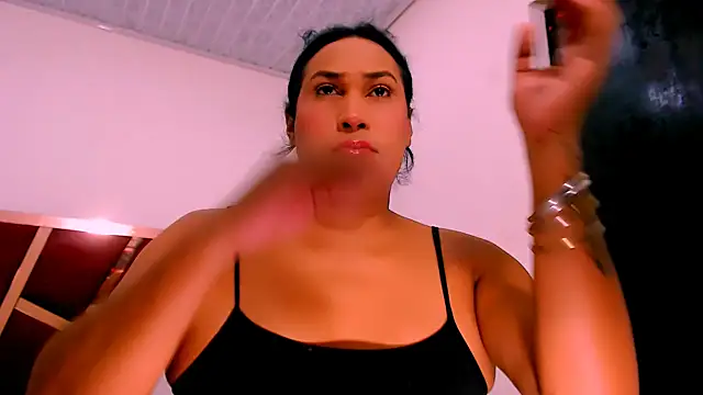 big alondra x online show from October 31, 7:43 pm