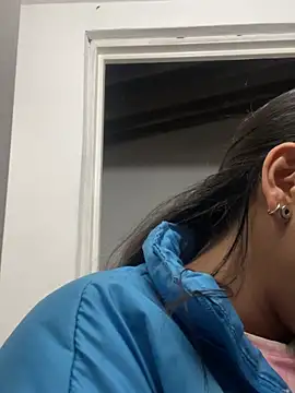 im amber online show from March 10, 12:42 pm