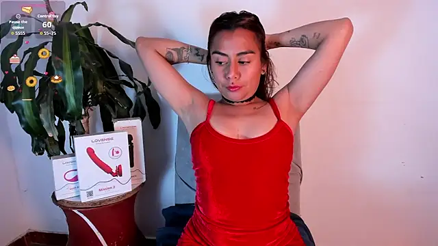 im amber online show from June 17, 12:59 pm