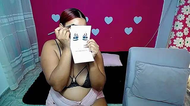 Snapshot of violeta_rous chatting on May 27, 1:18 pm violeta rous online show from May 27, 1:18 pm