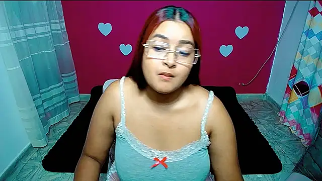 Snapshot of violeta_rous chatting on June 15, 3:18 am violeta rous online show from June 15, 3:18 am