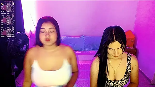 Snapshot of violeta_rous chatting on October 29, 12:26 pm violeta rous online show from October 29, 12:26 pm