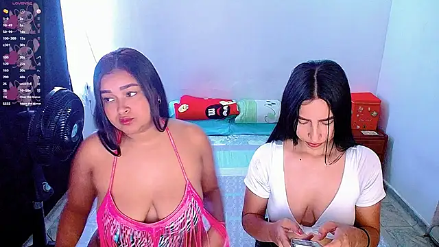 Snapshot of violeta_rous chatting on October 27, 8:43 pm violeta rous online show from October 27, 8:43 pm