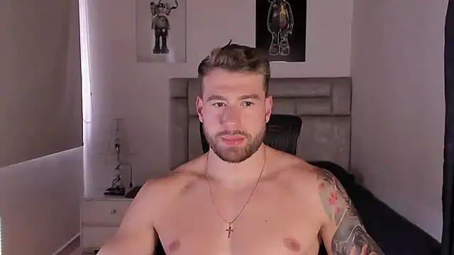 paul rogerr online show from October 26, 8:31 pm