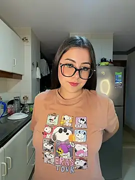 Snapshot of Natha_Fantasy chatting on February 6, 2:40 am Natha Fantasy online show from February 6, 2:40 am