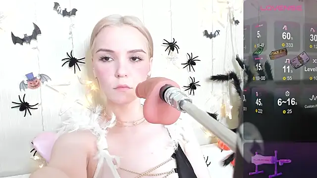 Kaya Devis online show from October 28, 4:24 am