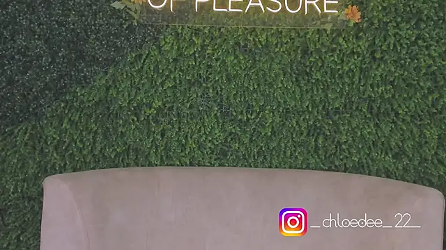 chloe d online show from October 20, 11:44 am