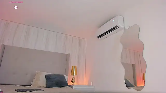 chloe d online show from March 11, 5:56 am