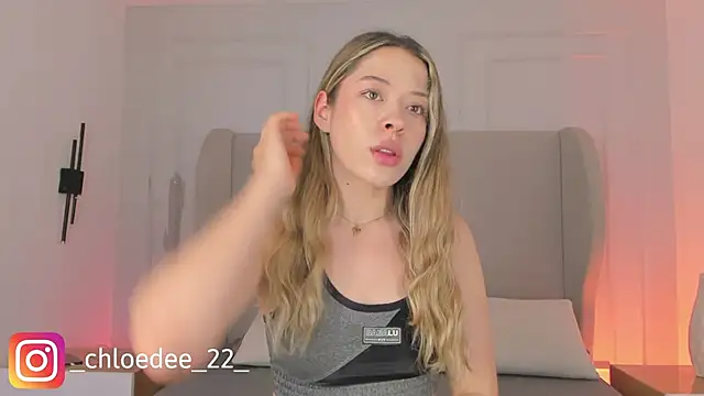 chloe d online show from February 12, 11:10 am