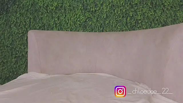 Snapshot of chloe_d chatting on October 9, 12:28 pm chloe d online show from October 9, 12:28 pm