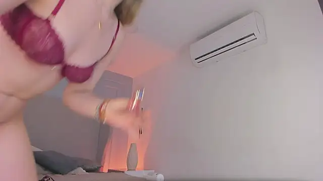 chloe d online show from March 9, 12:20 pm