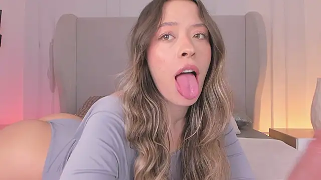 chloe d online show from November 14, 12:31 pm