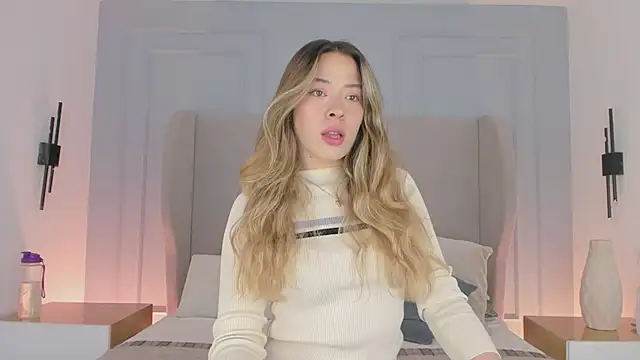 chloe d online show from May 25, 12:37 pm