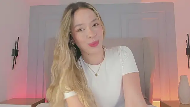 chloe d online show from March 15, 12:34 pm