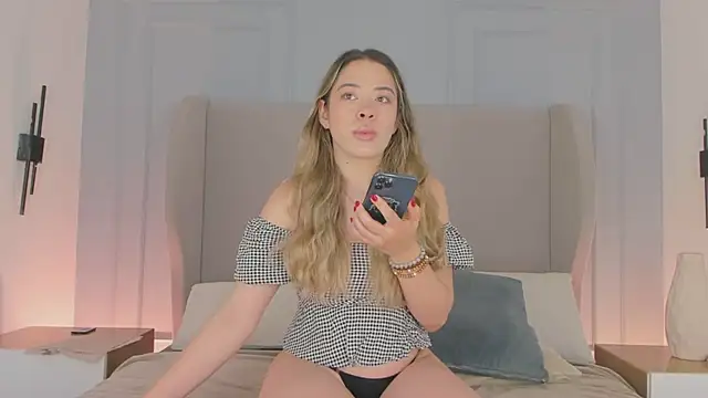 chloe d online show from May 21, 12:02 pm