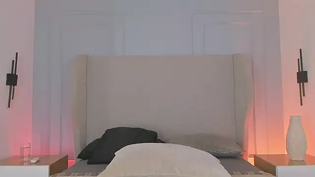 chloe d online show from March 7, 12:21 pm