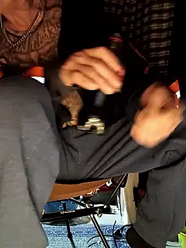 deepstroker42071 online show from January 10, 12:17 am