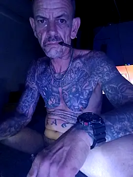 deepstroker42071 online show from October 10, 7:42 am