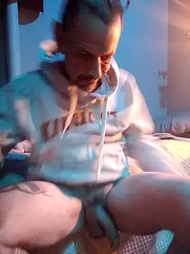 deepstroker42071 online show from November 28, 1:22 pm