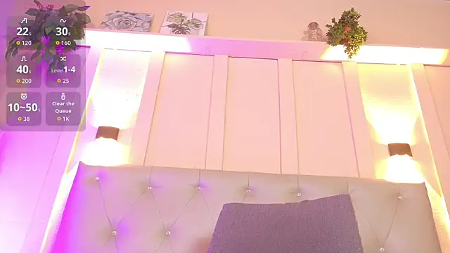 sofiaa ebony online show from October 5, 1:24 pm