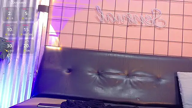 sofiaa ebony online show from February 2, 1:21 pm