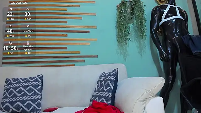 Snapshot of sofiaa_ebony chatting on March 10, 7:18 pm sofiaa ebony online show from March 10, 7:18 pm
