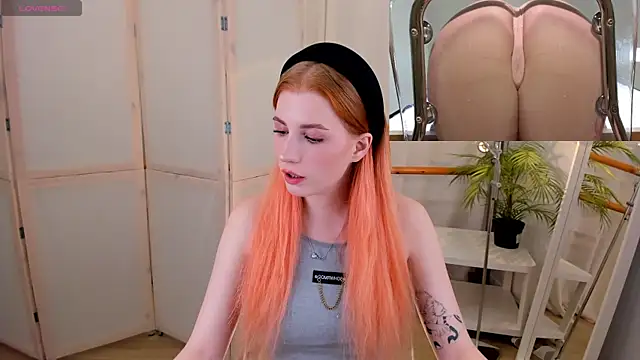 Snapshot of Mira__Blush chatting on February 11, 9:35 pm Mira Blush online show from February 11, 9:35 pm
