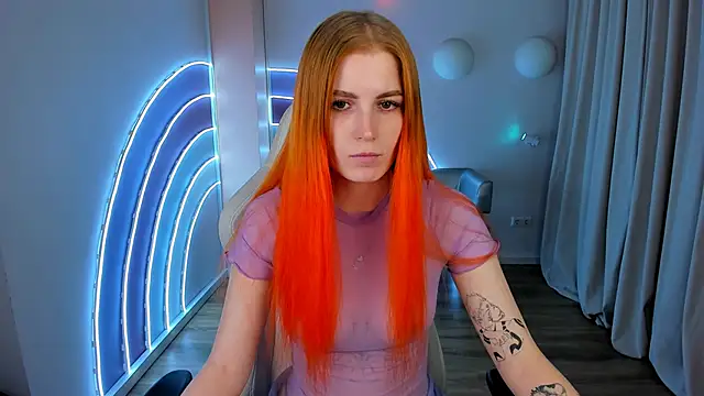 Snapshot of Mira__Blush chatting on February 18, 8:36 pm Mira Blush online show from February 18, 8:36 pm
