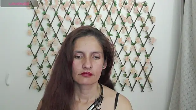 Snapshot of catalina_duran1 chatting on July 25, 4:09 am catalina duran1 online show from July 25, 4:09 am