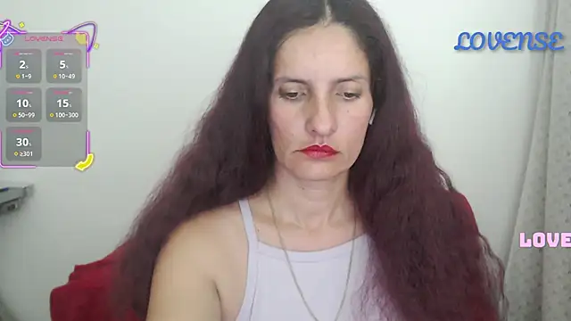 Snapshot of catalina_duran1 chatting on December 2, 4:03 am catalina duran1 online show from December 2, 4:03 am