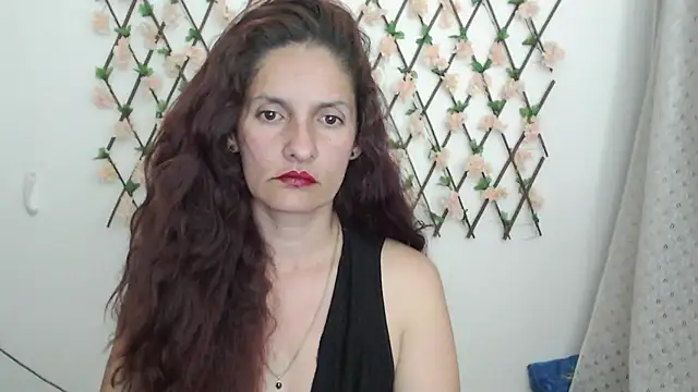 Snapshot of catalina_duran1 chatting on July 23, 4:54 am catalina duran1 online show from July 23, 4:54 am