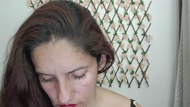 Snapshot of catalina_duran1 chatting on July 28, 4:20 am catalina duran1 online show from July 28, 4:20 am