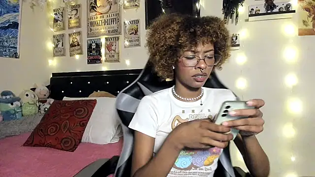 Cristal Jonasxh online show from October 4, 4:47 am