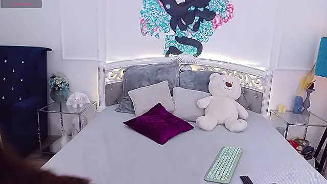 Snapshot of CrissyTaylor chatting on September 12, 3:17 am CrissyTaylor online show from September 12, 3:17 am