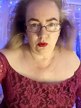 stiflers momy online show from February 19, 7:22 pm