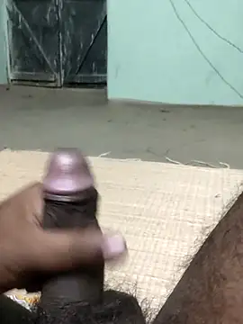 Snapshot of SILENT_FUCKER_01 chatting on October 17, 5:37 pm SILENT FUCKER 01 online show from October 17, 5:37 pm