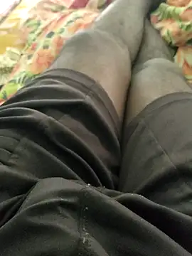 Snapshot of SILENT_FUCKER_01 chatting on February 18, 6:04 am SILENT FUCKER 01 online show from February 18, 6:04 am