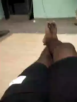 Snapshot of SILENT_FUCKER_01 chatting on October 6, 5:13 pm SILENT FUCKER 01 online show from October 6, 5:13 pm