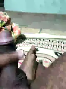 Snapshot of SILENT_FUCKER_01 chatting on December 19, 6:12 pm SILENT FUCKER 01 online show from December 19, 6:12 pm