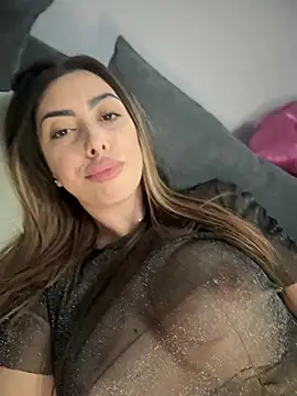 Snapshot of Flower_Pow3r chatting on March 6, 5:00 pm Flower Pow3r online show from March 6, 5:00 pm