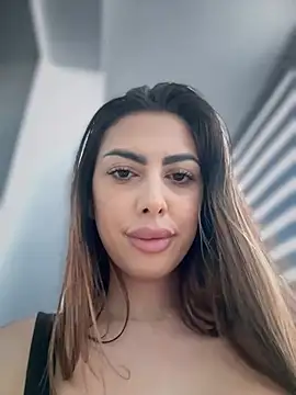 Snapshot of Flower_Pow3r chatting on March 2, 12:58 pm Flower Pow3r online show from March 2, 12:58 pm